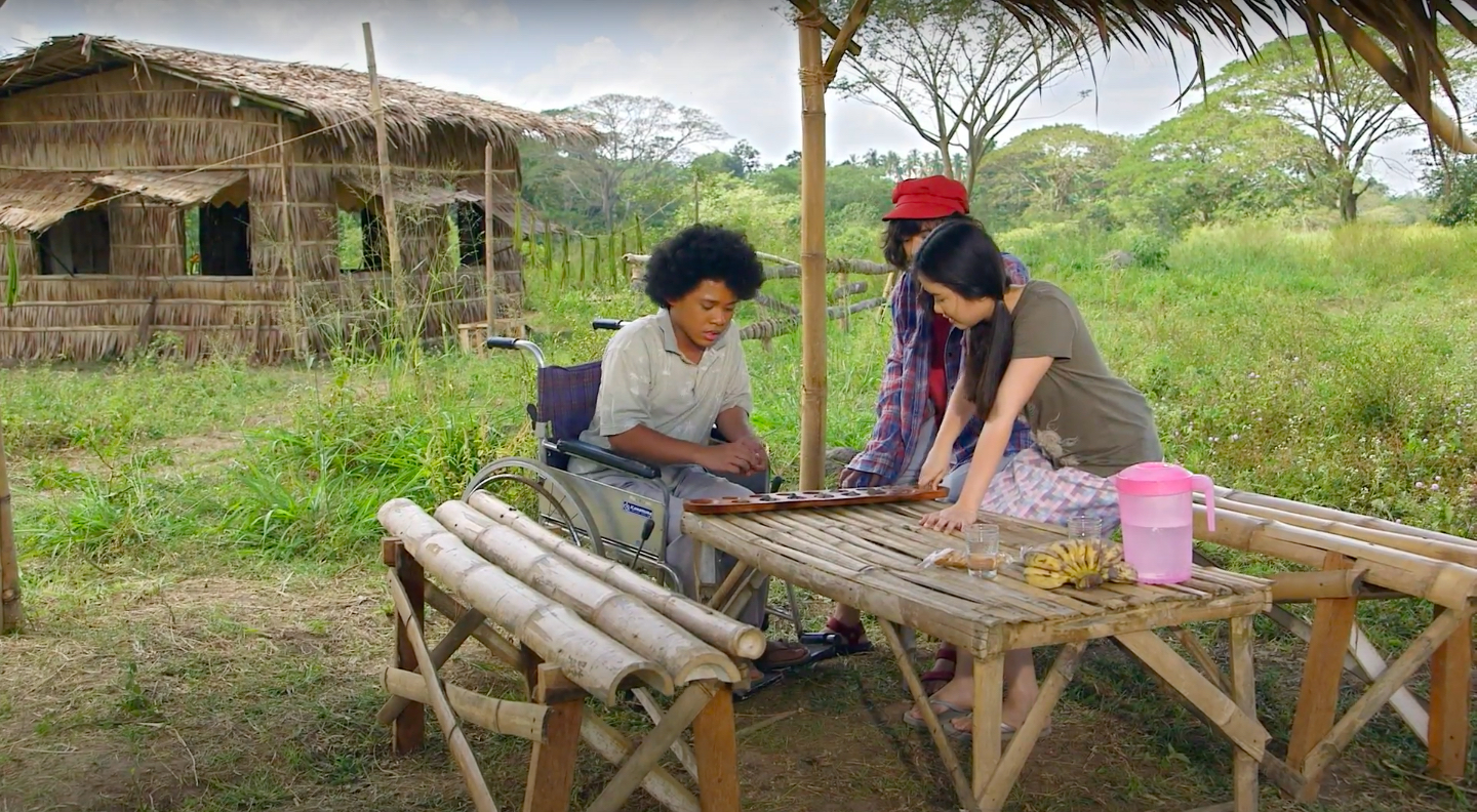 NIÑA NIÑO still
